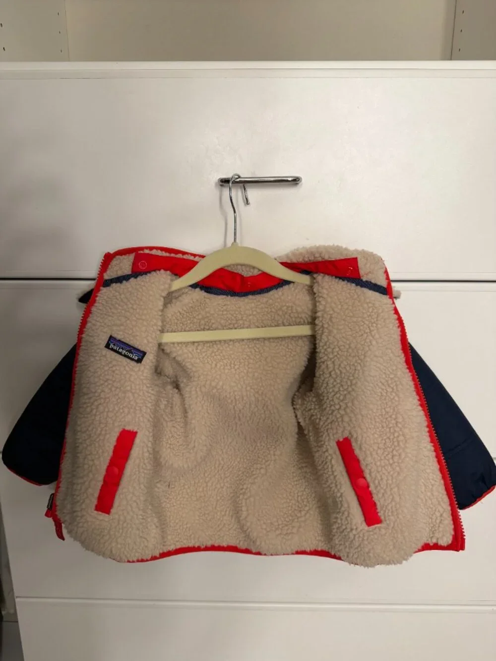 Patagonia Baby Reversible Tribbles Hooded Jacket Navy Red, Size 12 - 18M
